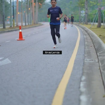 Runner Photo 8159412