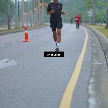 Runner Photo 8159430