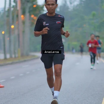 Runner Photo 8159431