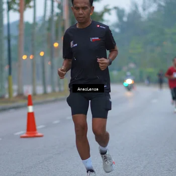 Runner Photo 8159435