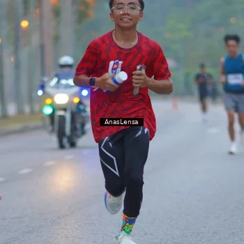 Runner Photo 8159448