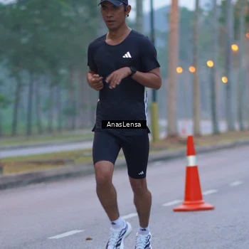 Runner Photo 8159472