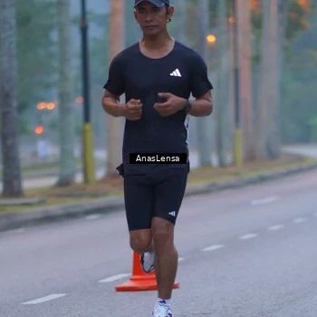 Runner Photo 8159478