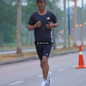 Runner Photo 8159479