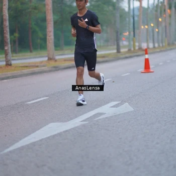 Runner Photo 8159481