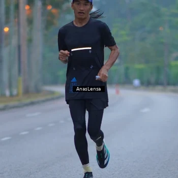 Runner Photo 8159494