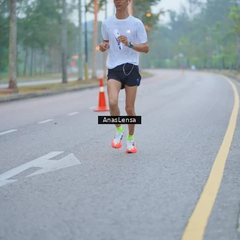 Runner Photo 8159516