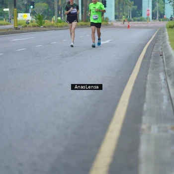 Runner Photo 8159555