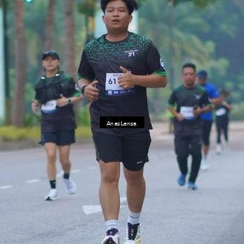 Runner Photo 8159582