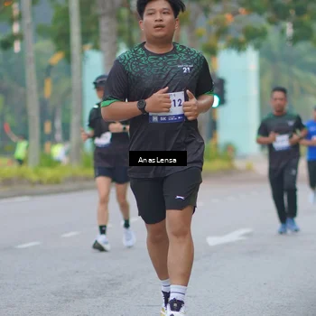 Runner Photo 8159584