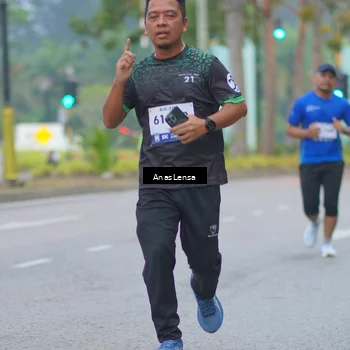 Runner Photo 8159603