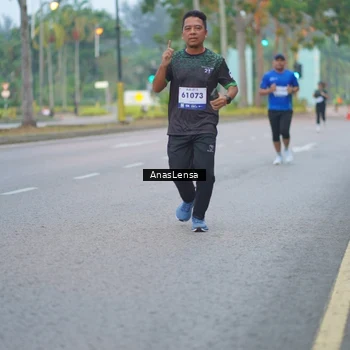 Runner Photo 8159606