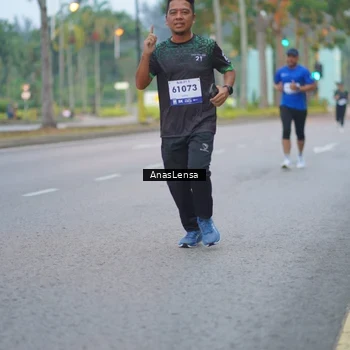 Runner Photo 8159607