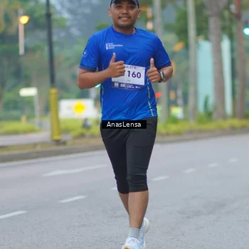 Runner Photo 8159613