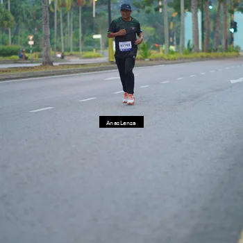 Runner Photo 8159644