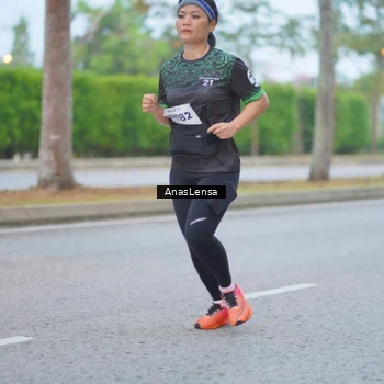 Runner Photo 8159669