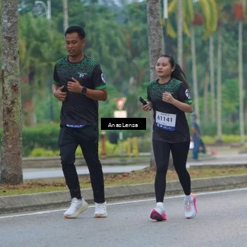 Runner Photo 8159678