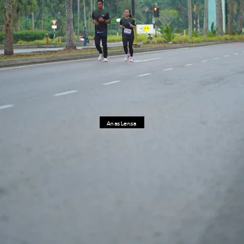 Runner Photo 8159679