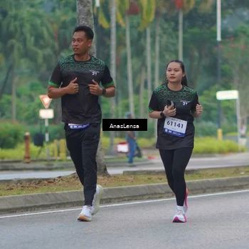 Runner Photo 8159683