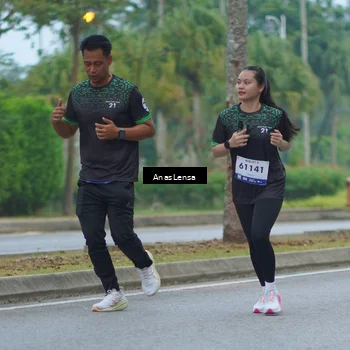 Runner Photo 8159691