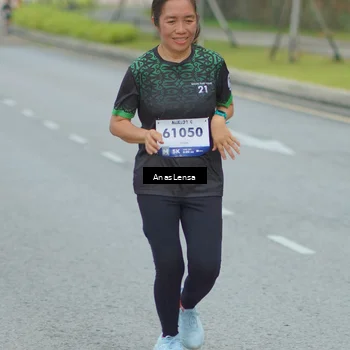 Runner Photo 8159699