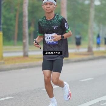 Runner Photo 8159758