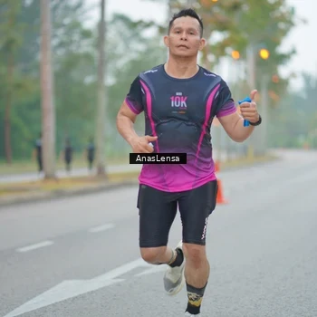 Runner Photo 8159799