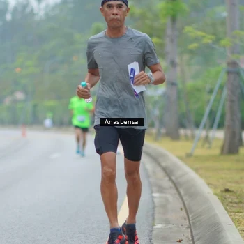 Runner Photo 8159853