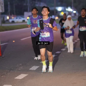 Runner Photo 8159975