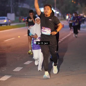 Runner Photo 8159985
