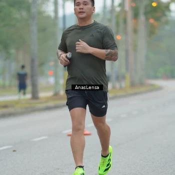 Runner Photo 8160022