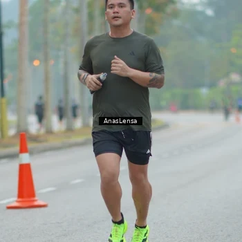 Runner Photo 8160023