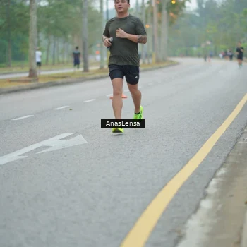 Runner Photo 8160024
