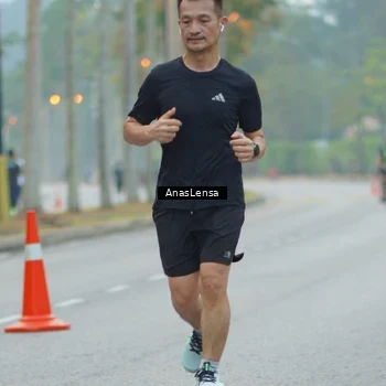 Runner Photo 8160038