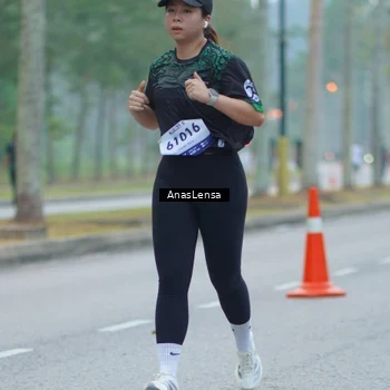 Runner Photo 8160059