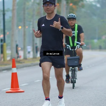 Runner Photo 8160062