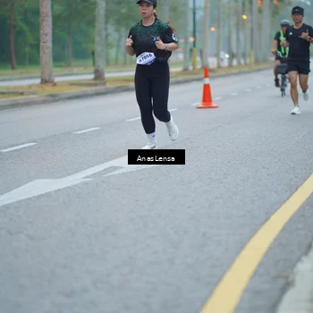 Runner Photo 8160066