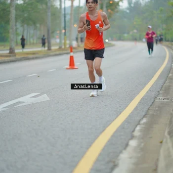 Runner Photo 8160102