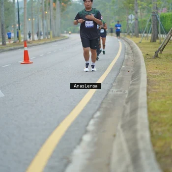 Runner Photo 8160118