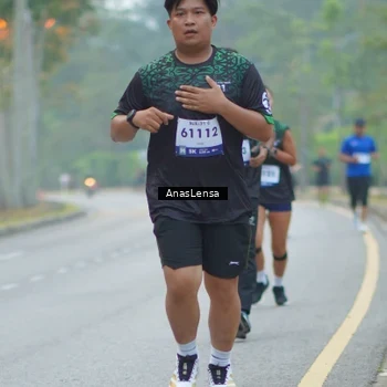 Runner Photo 8160120