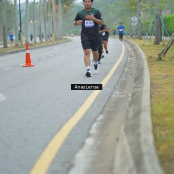 Runner Photo 8160121