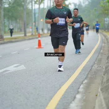 Runner Photo 8160129