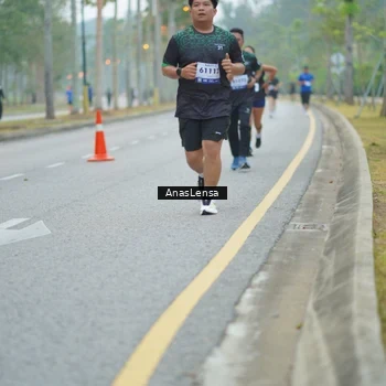 Runner Photo 8160132