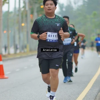 Runner Photo 8160135