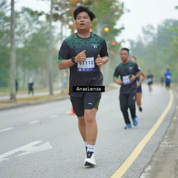 Runner Photo 8160137