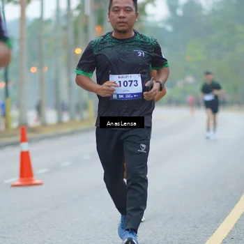 Runner Photo 8160141
