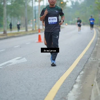 Runner Photo 8160150