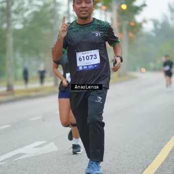 Runner Photo 8160152