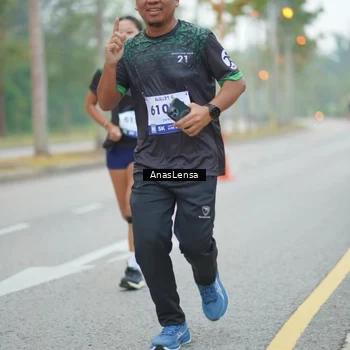 Runner Photo 8160154
