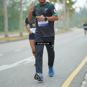 Runner Photo 8160155